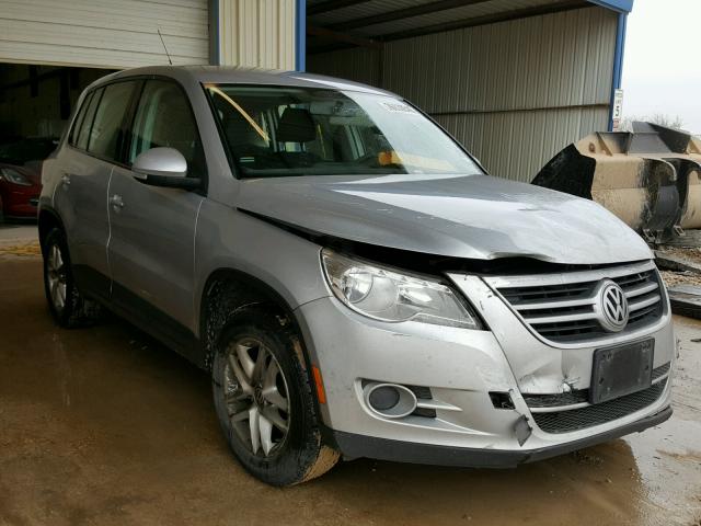 WVGCV7AX9BW539828 - 2011 VOLKSWAGEN TIGUAN S SILVER photo 1