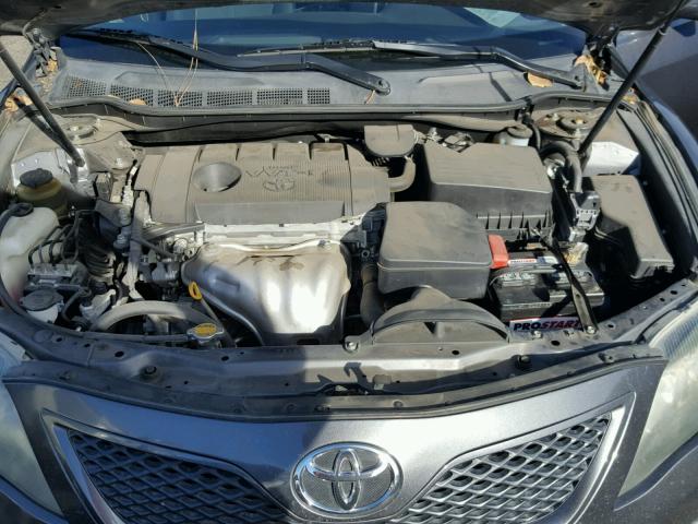 4T1BF3EK7BU600718 - 2011 TOYOTA CAMRY BASE GRAY photo 7