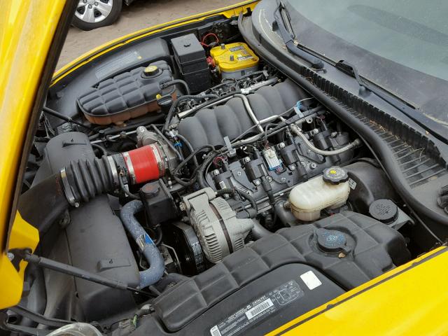 1G1YY22G215112376 - 2001 CHEVROLET CORVETTE YELLOW photo 7