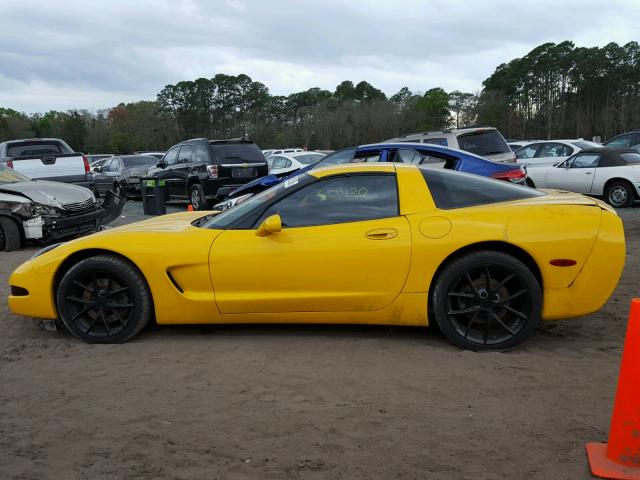 1G1YY22G215112376 - 2001 CHEVROLET CORVETTE YELLOW photo 9