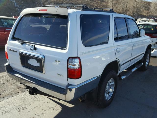 JT3GN86R520257876 - 2002 TOYOTA 4RUNNER SR WHITE photo 4