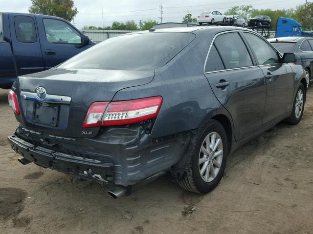 4T1BK3EK5BU120012 - 2011 TOYOTA CAMRY SE GRAY photo 4