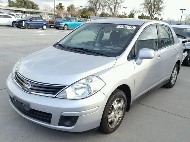 3N1BC1AP1AL366462 - 2010 NISSAN VERSA S SILVER photo 2