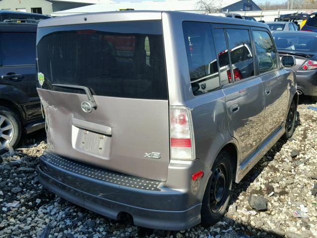 JTLKT324X64031523 - 2006 TOYOTA SCION XB SILVER photo 4