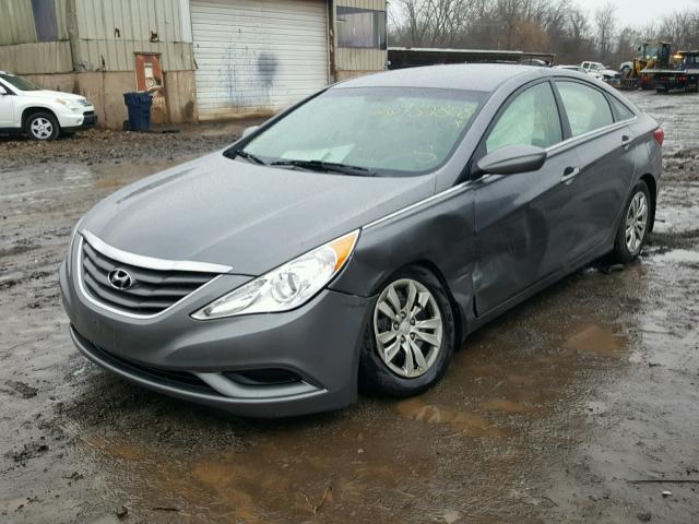 5NPEB4AC4CH501027 - 2012 HYUNDAI SONATA GLS GRAY photo 2