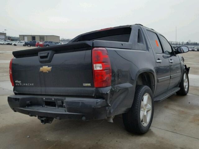 3GNEC12058G125011 - 2008 CHEVROLET AVALANCHE BLACK photo 4