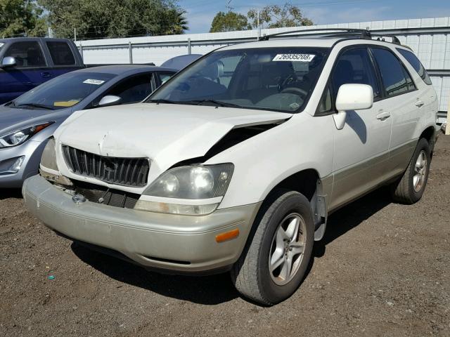 JT6HF10UXX0059567 - 1999 LEXUS RX 300 WHITE photo 2