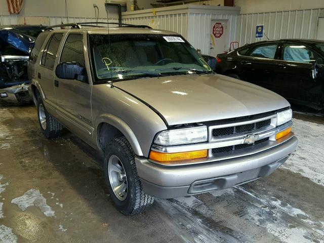 1GNCS13W62K176580 - 2002 CHEVROLET BLAZER GOLD photo 1