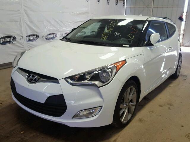 KMHTC6AD2HU308036 - 2017 HYUNDAI VELOSTER B WHITE photo 2