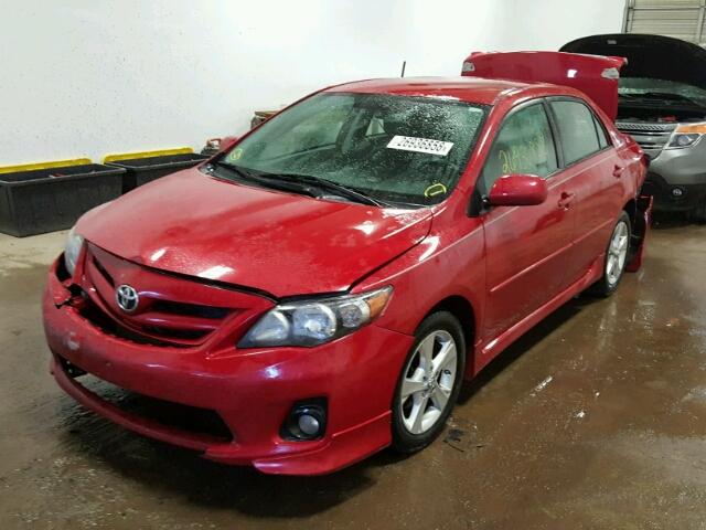 2T1BU4EE0DC935877 - 2013 TOYOTA COROLLA BA RED photo 2