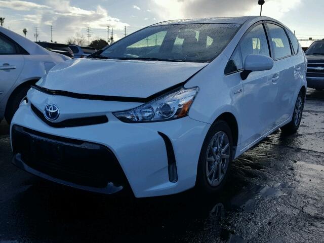 JTDZN3EU5FJ039997 - 2015 TOYOTA PRIUS V WHITE photo 2