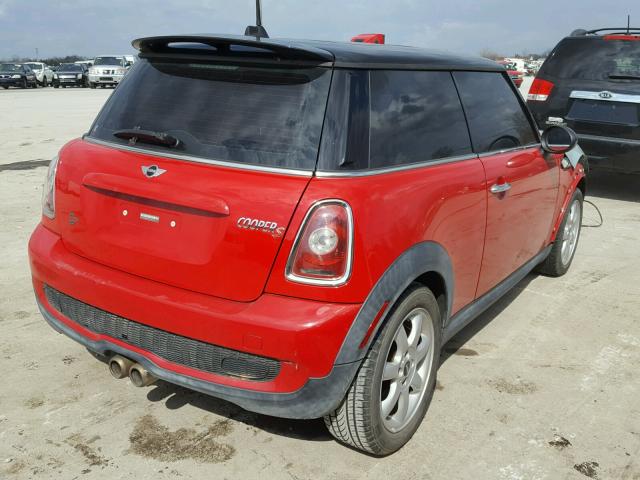 WMWMF735X9TT97435 - 2009 MINI COOPER S RED photo 4