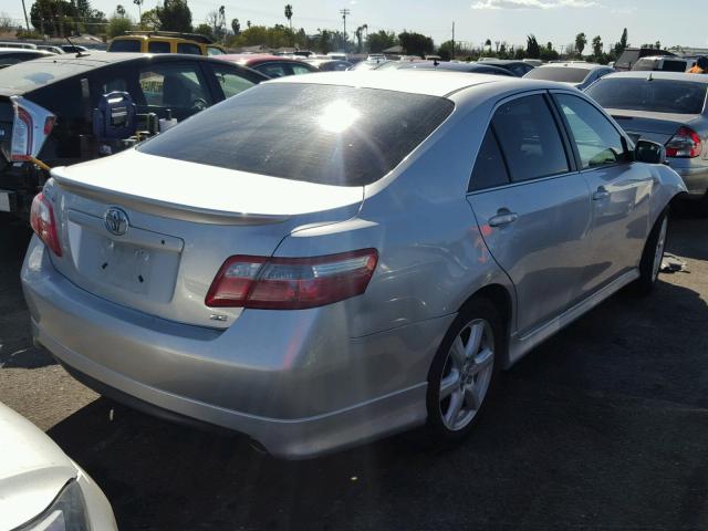 4T1BK46K88U061695 - 2008 TOYOTA CAMRY LE SILVER photo 4