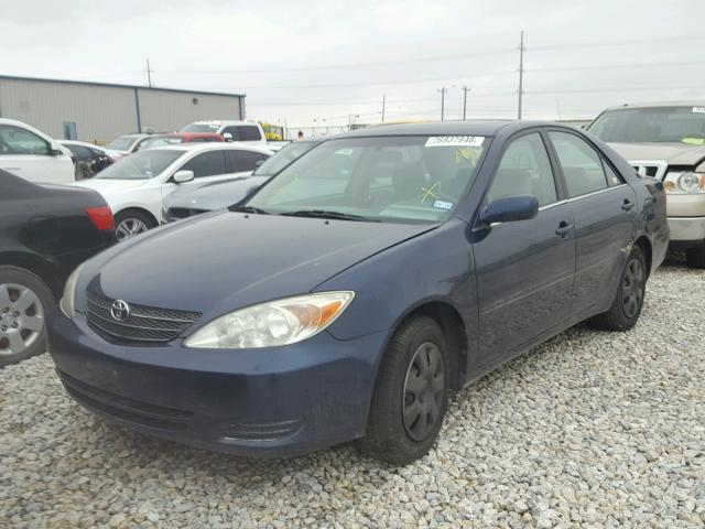 4T1BE32KX3U227263 - 2003 TOYOTA CAMRY LE BLUE photo 2