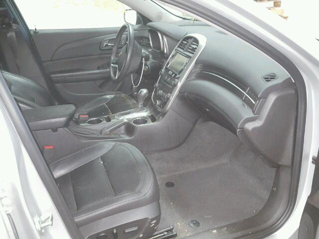 1G11H5SL7EF257977 - 2014 CHEVROLET MALIBU LTZ 银色 照片 5