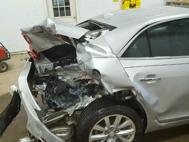1G11H5SL7EF257977 - 2014 CHEVROLET MALIBU LTZ 银色 照片 9