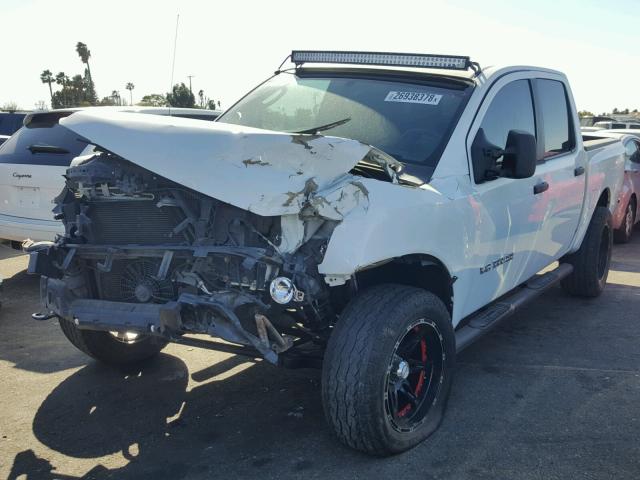 1N6AA07A75N539559 - 2005 NISSAN TITAN XE WHITE photo 2