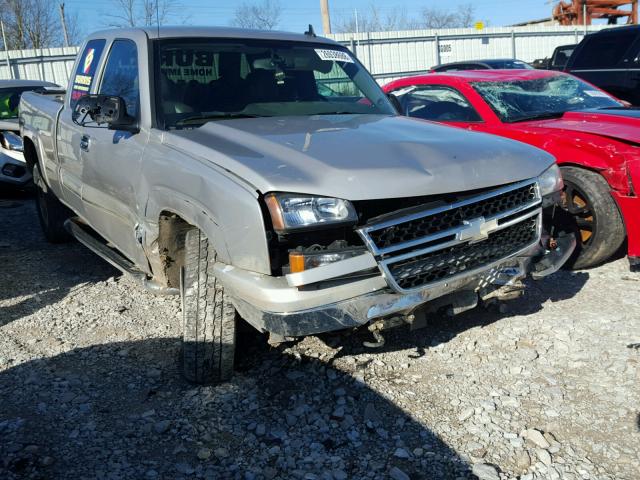 2GCEK19B761292527 - 2006 CHEVROLET SILVERADO SILVER photo 1