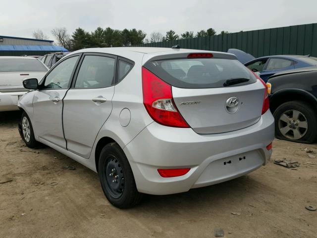 KMHCT5AE6GU283272 - 2016 HYUNDAI ACCENT SE SILVER photo 3