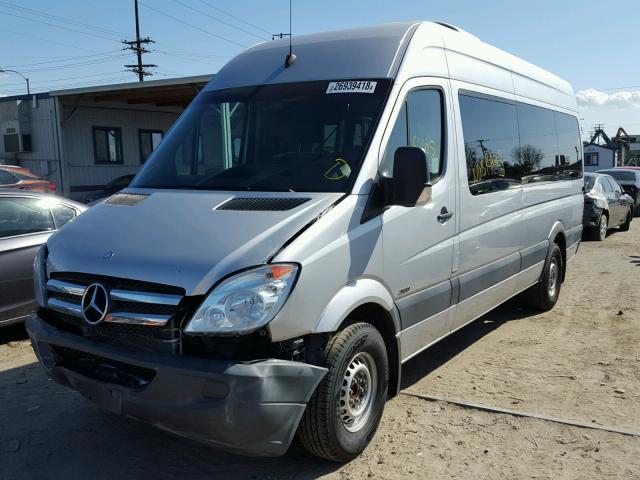 WDZPE8CC9C5641059 - 2012 MERCEDES-BENZ SPRINTER 2 SILVER photo 2