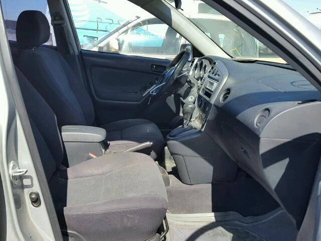2T1KR32E13C022074 - 2003 TOYOTA MATRIX 银色 照片 5