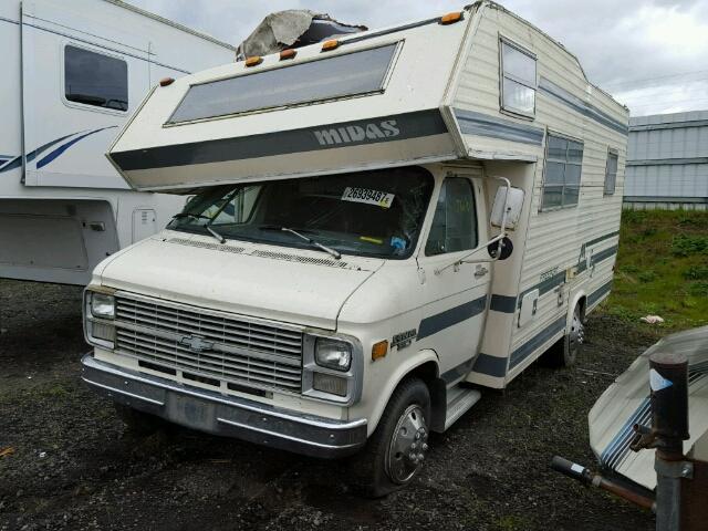 2GBJG31M8E4124969 - 1984 CHEVROLET G30 WHITE photo 2