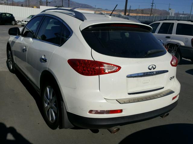 JN1BJ0RP0GM234862 - 2016 INFINITI QX50 WHITE photo 3