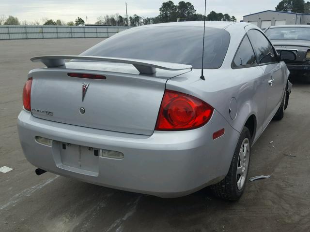 1G2AL15F077390540 - 2007 PONTIAC G5 SILVER photo 4