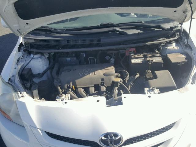 JTDBT923484021031 - 2008 TOYOTA YARIS WHITE photo 7