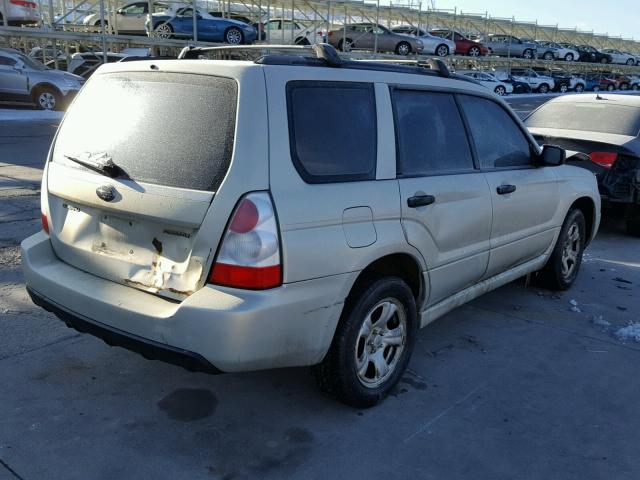 JF1SG63646H740206 - 2006 SUBARU FORESTER 2 SILVER photo 4