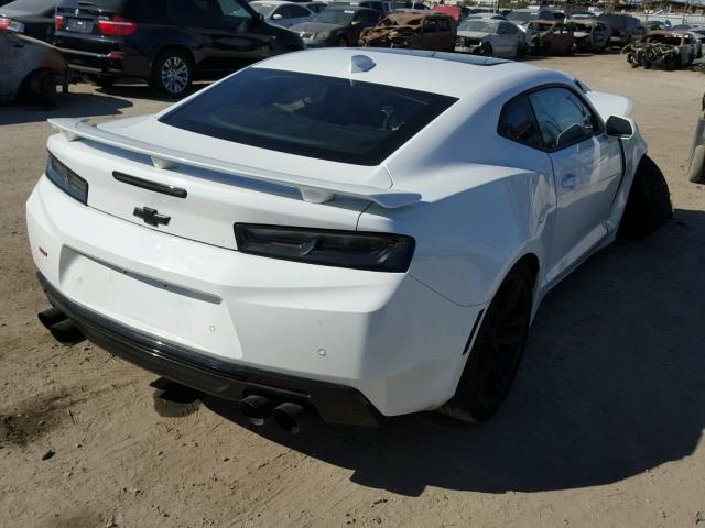 1G1FH1R70H0176642 - 2017 CHEVROLET CAMARO SS WHITE photo 4