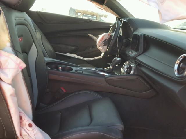 1G1FH1R70H0176642 - 2017 CHEVROLET CAMARO SS Blanco foto 5