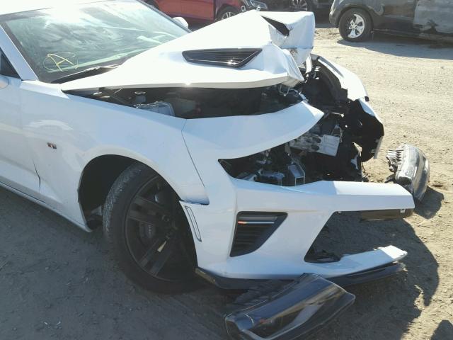 1G1FH1R70H0176642 - 2017 CHEVROLET CAMARO SS WHITE photo 9