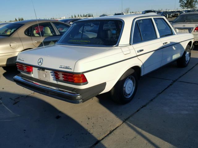 WDBAB23A9BB273586 - 1981 MERCEDES-BENZ 240 D WHITE photo 4