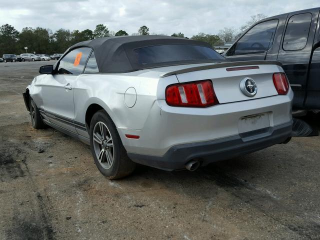 1ZVBP8EM7B5112358 - 2011 FORD MUSTANG SILVER photo 3