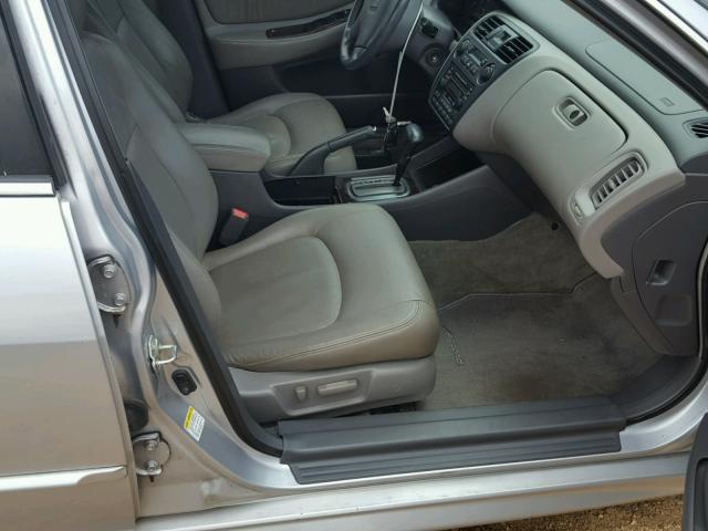 1HGCG16502A010088 - 2002 HONDA ACCORD EX SILVER photo 5