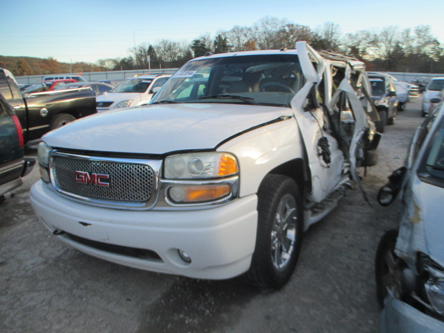 1GKEK63U34J139402 - 2004 GMC YUKON DENA WHITE photo 10