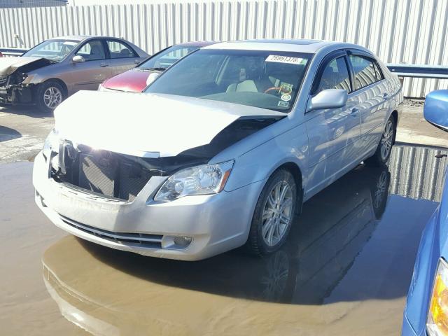 4T1BK36BX5U018689 - 2005 TOYOTA AVALON XL SILVER photo 2