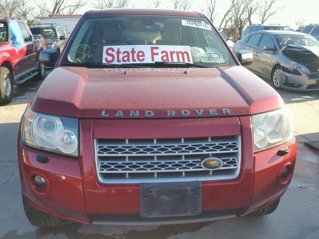 SALFT24N48H103950 - 2008 LAND ROVER LR2 HSE TE RED photo 9