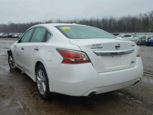 1N4AL3AP4EC166266 - 2014 NISSAN ALTIMA 2.5 WHITE photo 3