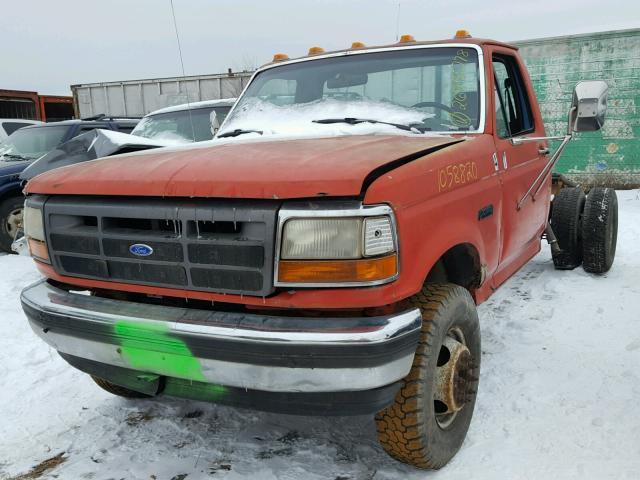 2FDLF47MXNCA36382 - 1992 FORD F SUPER DU RED photo 2