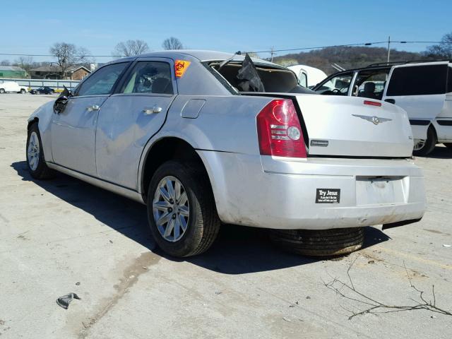 2C3KA43R98H188794 - 2008 CHRYSLER 300 LX SILVER photo 3