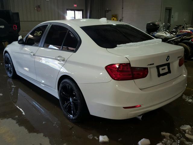WBA3C3G51ENR25899 - 2014 BMW 320 I WHITE photo 3