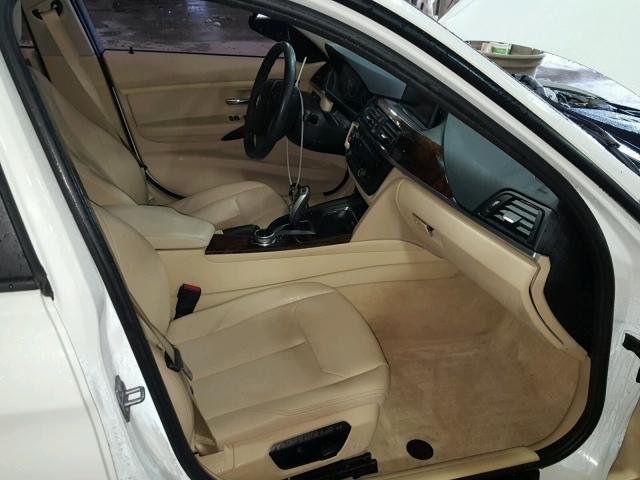 WBA3C3G51ENR25899 - 2014 BMW 320 I WHITE photo 5