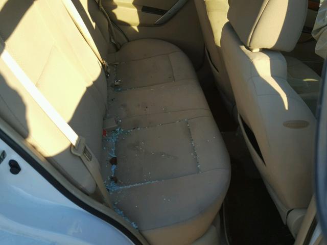 KL1TD5DE6AB125635 - 2010 CHEVROLET AVEO LS WHITE photo 6