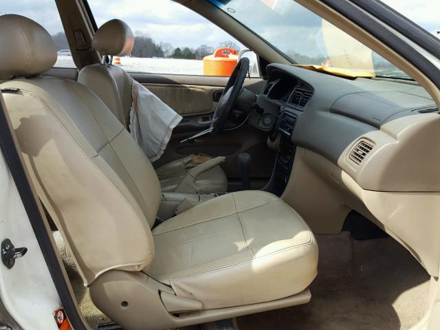 1N4DL01A6YC222574 - 2000 NISSAN ALTIMA XE WHITE photo 5