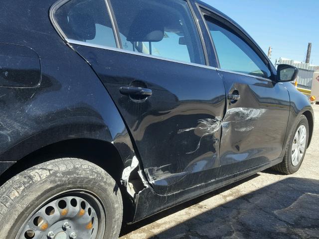 3VW2K7AJ8DM265767 - 2013 VOLKSWAGEN JETTA BASE შავი ფოტო 9