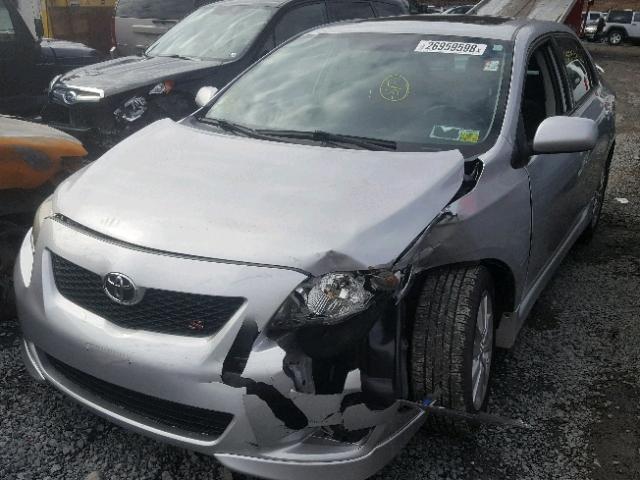 2T1BU4EE8AC459499 - 2010 TOYOTA COROLLA BA SILVER photo 2