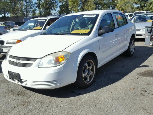 1G1AK52FX57622383 - 2005 CHEVROLET COBALT WHITE photo 2