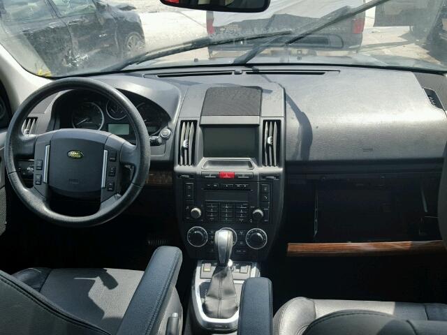 SALFT24N19H124935 - 2009 LAND ROVER LR2 HSE TE BLACK photo 9